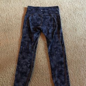 Blue tie dye Athleta leggings size small